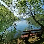 Jajce,plivsko Jezero Nyaraló *