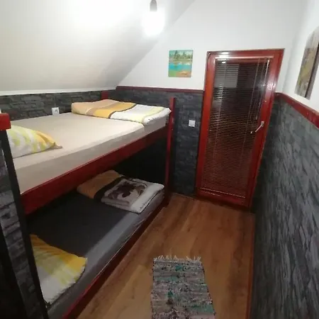 別荘 Jajce,plivsko Jezero ヤイツェ