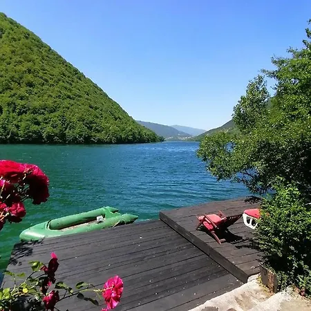 Jajce,plivsko Jezero 別荘 ヤイツェ