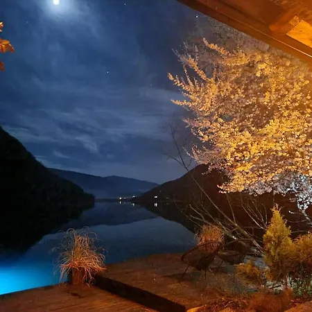 Jajce,plivsko Jezero 別荘 *