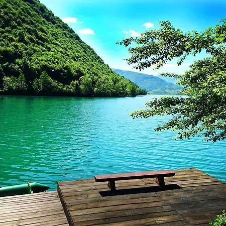 Semesterbostad Jajce,plivsko Jezero